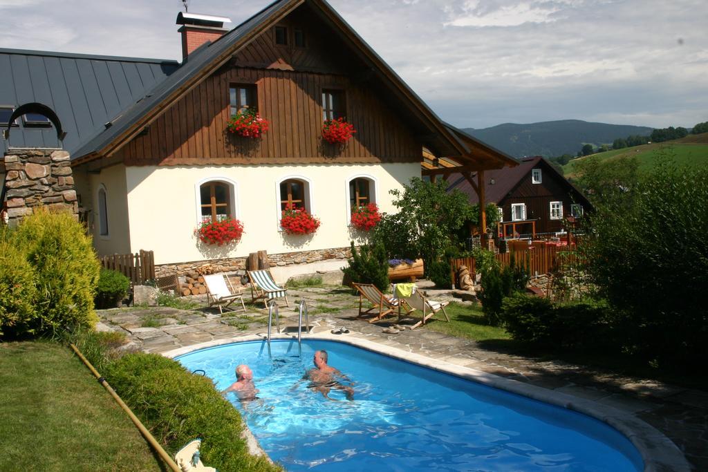 B&B Na Kopecku Рокицани Экстерьер фото